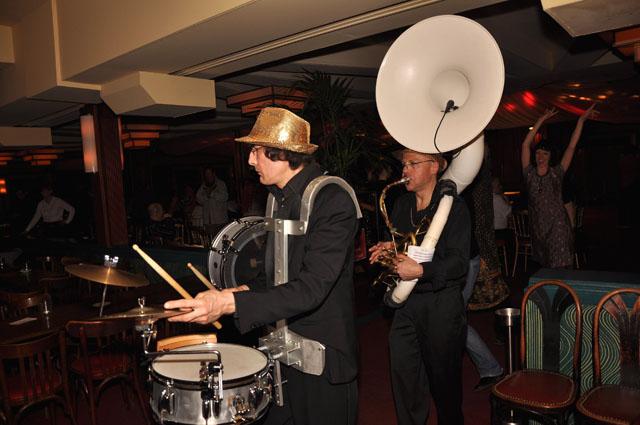 min 2011 03 08 mardi brass band 386